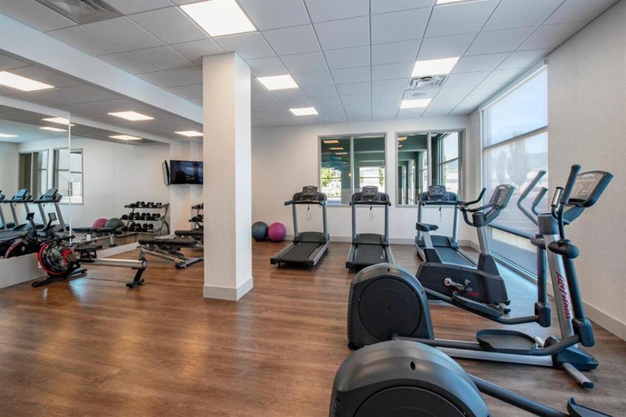 Holiday Inn Express & Suites Kelowna - East By Ihg Экстерьер фото